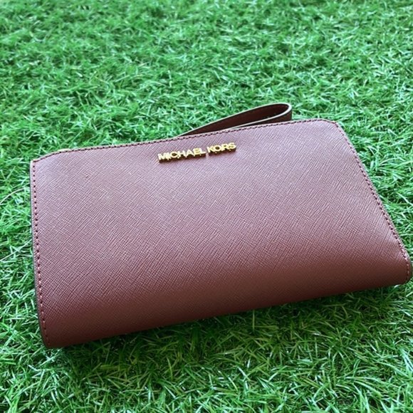 Michael Kors Jet Set Travel Large Double Zip Wristlet Wallet Dark Cherry Leather - Picture 3 of 16